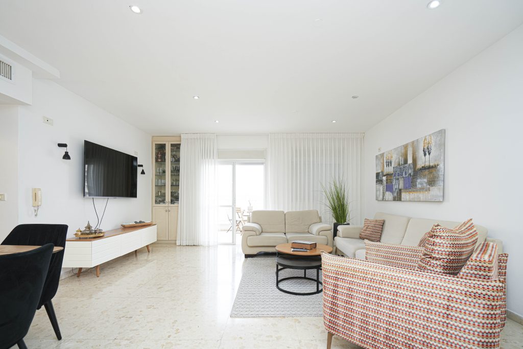 Netanya apartments for sale– 5-Room Apartment in Ramat Poleg 