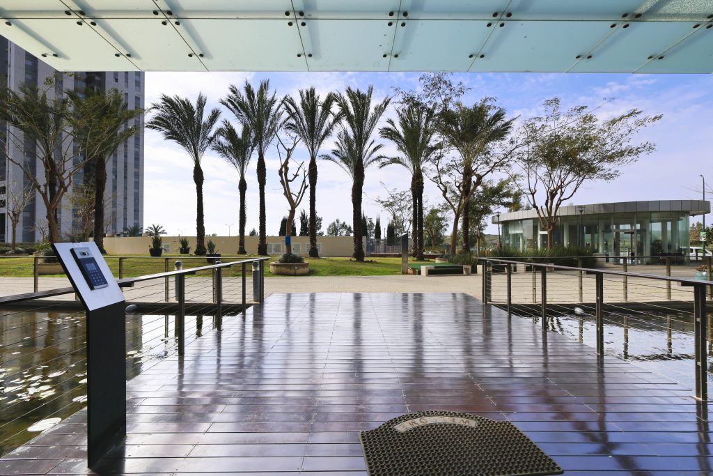 For Sale – Unique Duplex Penthouse in Ir Yamim, Netanya