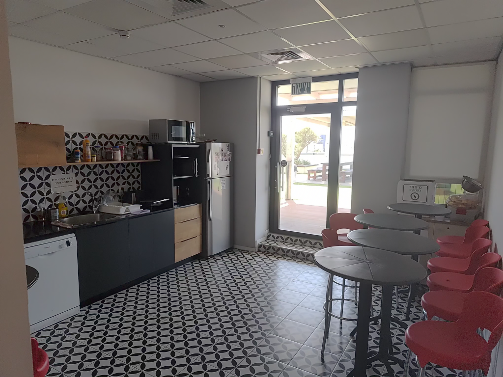 משרדים להשכרה ברעננה | Offices for rent in Raanana